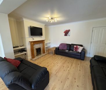 Albemarle Road, South Bank - P10013 - Photo 2