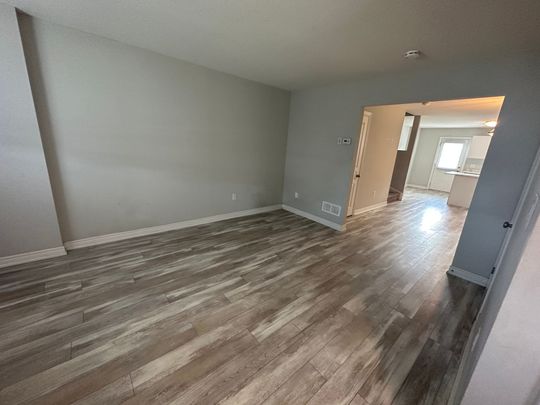 For Lease - 7768 Ascot Circle Unit# 25, Niagara Falls, Ontario - Photo 1