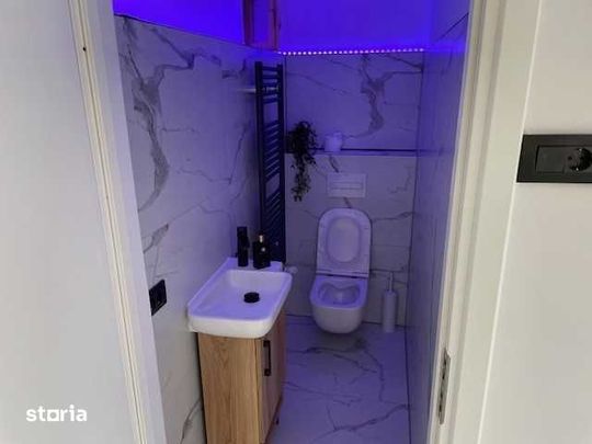Codlea- Ofer spre inchiriere spatiu ideal salon/cabinet/ birou, 2 cam - Fotografie 1