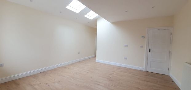 Bradley Road, Berkshire, SL1 - Photo 1