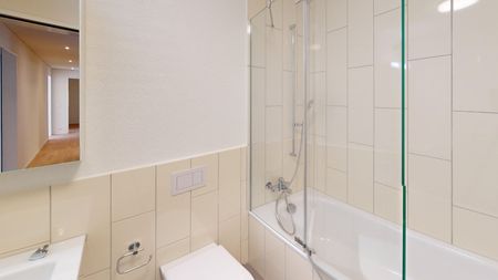 Raum, Licht, Weitblick - 5.5-Zimmerwohnung im modernen Stil - Photo 5