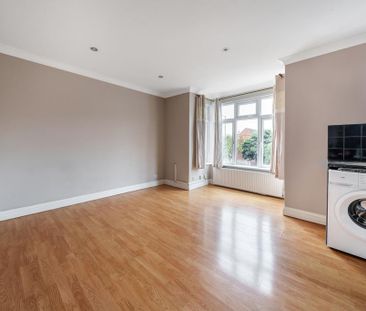 2 bedroom maisonette to rent - Photo 1