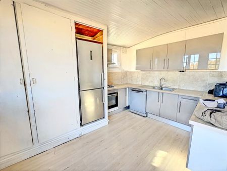 Location Appartement 3 pièces 54m² AIX EN PROVENCE 13100 - Photo 2