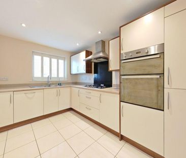 Sika Gardens, Three Mile Cross, Reading, RG7 1WF - Photo 3