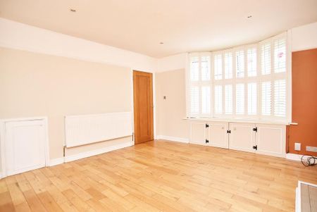 3 bedroom semi-detached house to rent - Photo 4