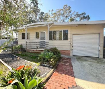 Sunny 3 Bedroom Cottage with Bushland Outlook - Photo 6