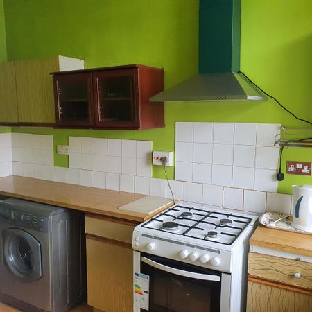 2 bedroom terraced house to rent - Photo 5