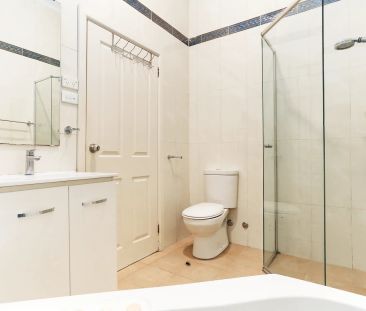 Available Now | Spacious family home near Strathfield Park - Photo 6