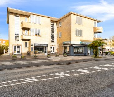 Stor 2 værelses ved Virum Torv. - Photo 1