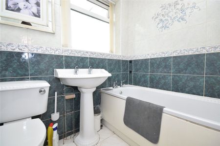 35, Wesley Street, Leeds, West Yorkshire, LS11 8RB - Photo 2