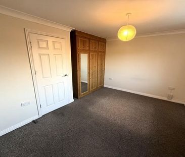 3 Bedroom Semi Detached To Let - Photo 6