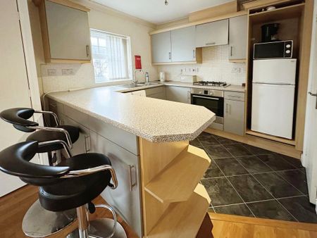 1 bedroom in a house share to rent - Photo 5