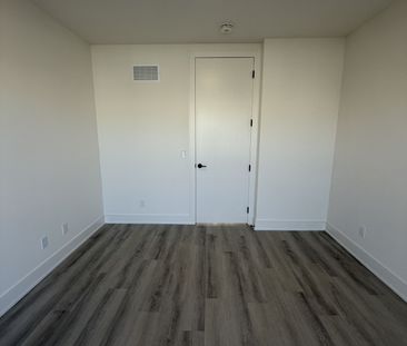 For Lease - 208 Ellis Avenue, St. Catharines, Ontario - Photo 5
