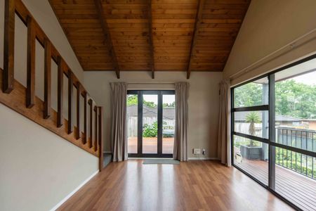 Three Bedroom Oasis - Photo 3