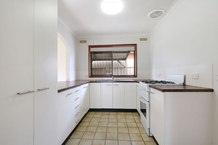 SPACIOUS TWO-BEDROOM UNIT WITH PRIVATE YARD - Photo 2