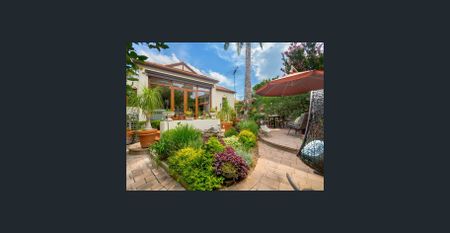 Stunning Character Home in Cul-De-Sac Location - Photo 5