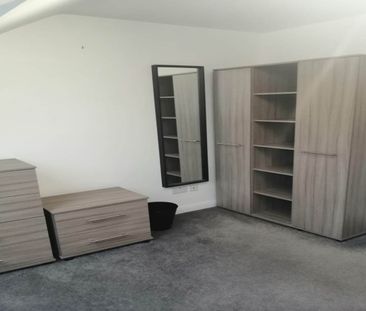 Stanhope Drive (Room 6), Horsforth, Leeds - Photo 2