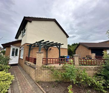 2 bedroom semi-detached house to rent - Photo 5
