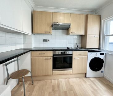 Studio Flat, Guildford Road, BN1 - Photo 4