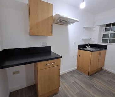 2 bedroom maisonette to rent - Photo 3