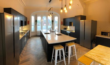 14 bedroom flat to rent - Photo 3