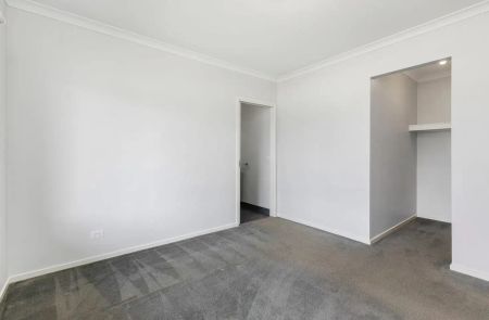 “Modern Living in the Heart of Harpley Estate” - Photo 2