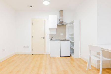 1 bedroom flat to rent - Photo 2
