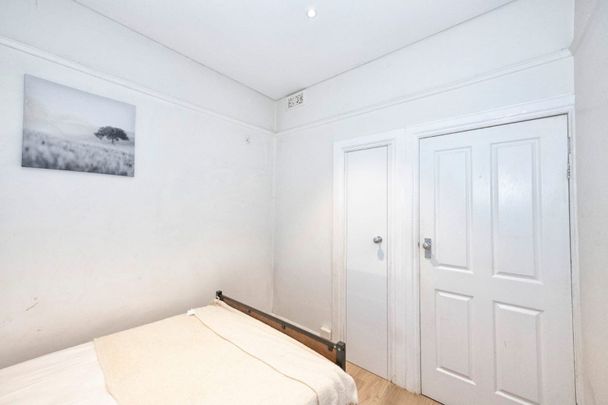 Surry Hills - Photo 1