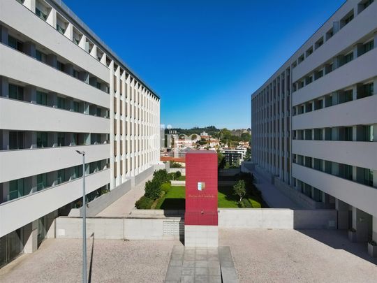 Apartamento T4 em Braga - Foto 1