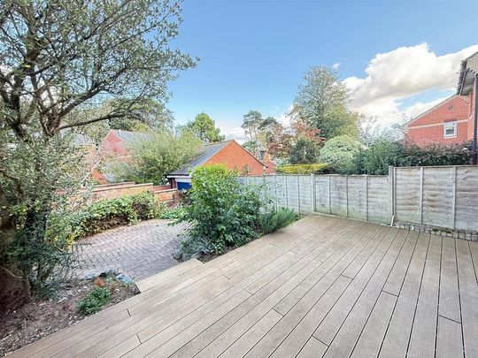 3 bedroom terraced house to rent - Photo 1