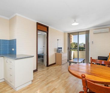 Furnished First Floor One Bedroom Unit - Photo 3