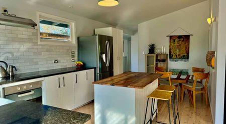 Mid Term 3-Bedroom Cottage – Central & Peaceful - Photo 3