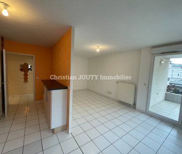 Location Appartement 2 pièces 49m² ECHIROLLES 38130 - Photo 2