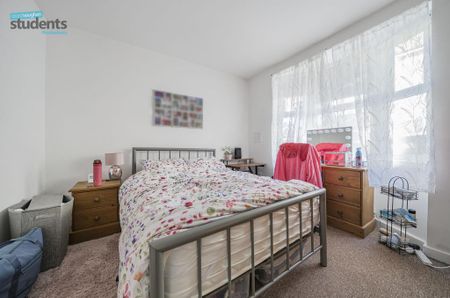 4 bedroom terraced house to rent - Photo 2