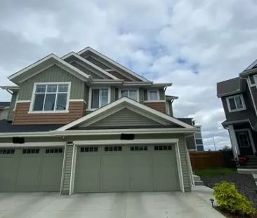 Keswick Duplex / Main Floor | Edmonton - Photo 1