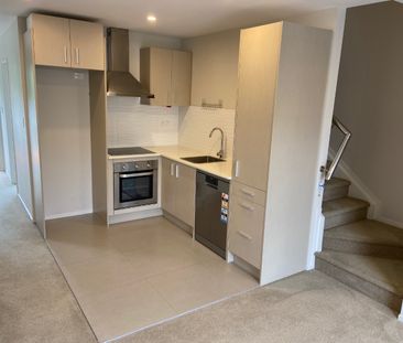 3-Bedroom, 3-Bathroom Townhouse in the Heart of Papakura – $620/week - Photo 5