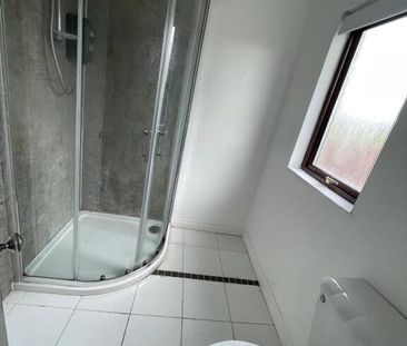 8 Bengore Gardens, Larne, BT40 2AW - Photo 5