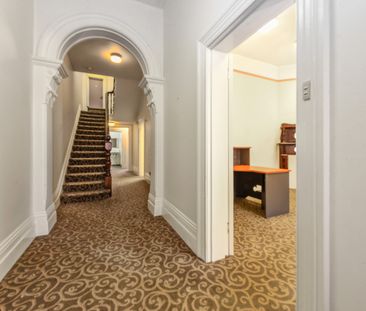 Charming Victorian Terrace in Prime Launceston Location - Photo 2