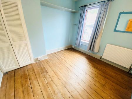 2 bedroom terraced house to rent - Photo 2