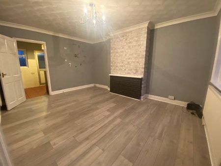 Lobelia Road, SO16 - Photo 2