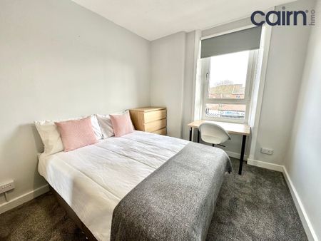 Dumbarton Road, Scotstounhill, Glasgow, G14 9XF - Photo 2