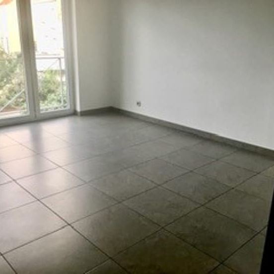 Appartement te huur - foto 1