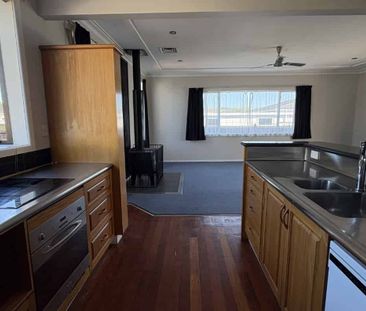 81 Meeanee Road, Taradale, Napier - Photo 4