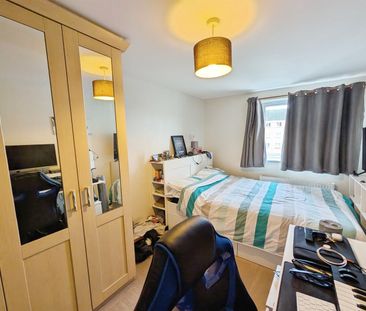 The Dell, Southampton, SO15 - Photo 3