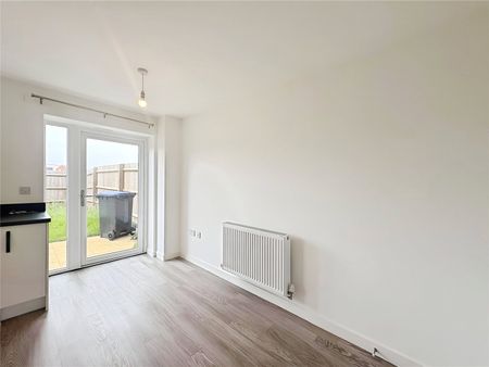 2 bedroom house to rent Sparrowhawk Crescent, Wootton, Northampton, Northamptonshire, NN4 - Photo 5