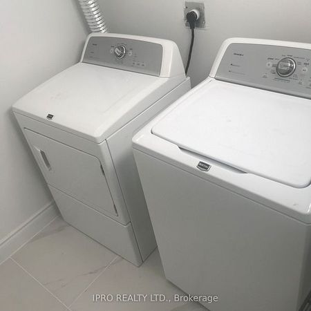 For Lease - 8 Stillwater Crescent Unit# Basement, Hamilton, Ontario - Photo 4