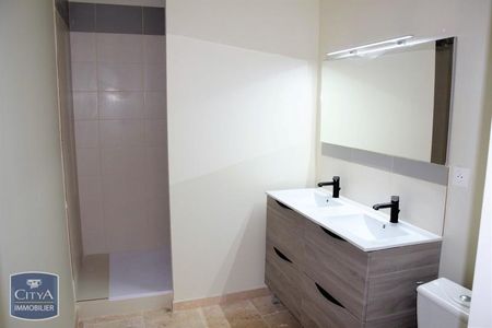 Location Appartement 3 pièces 63m² GIGNAC LA NERTHE 13180 - Photo 2