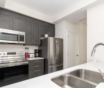 For Lease - 42 Farley Lane, Hamilton, Ontario - Photo 3