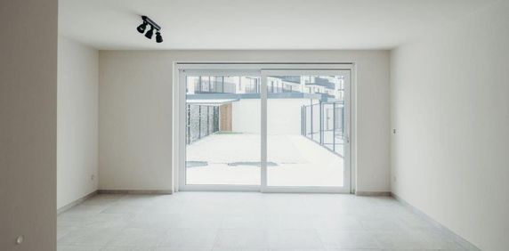 Huis te huur in Hasselt voor € 1.375 met 3 slaapkamers - Photo 2