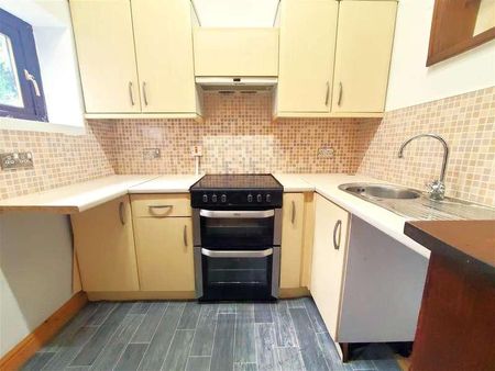 Nowells Yard, Dewsbury, WF13 - Photo 5